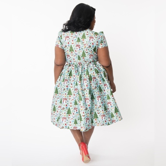 NWOT Unique Vintage Cora Swing Dress – Forest Gnome Christmas Scene Sz 3X - Picture 5 of 14